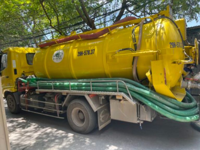 Thông tắc cống tại KCN Vân Trung Bắc Giang